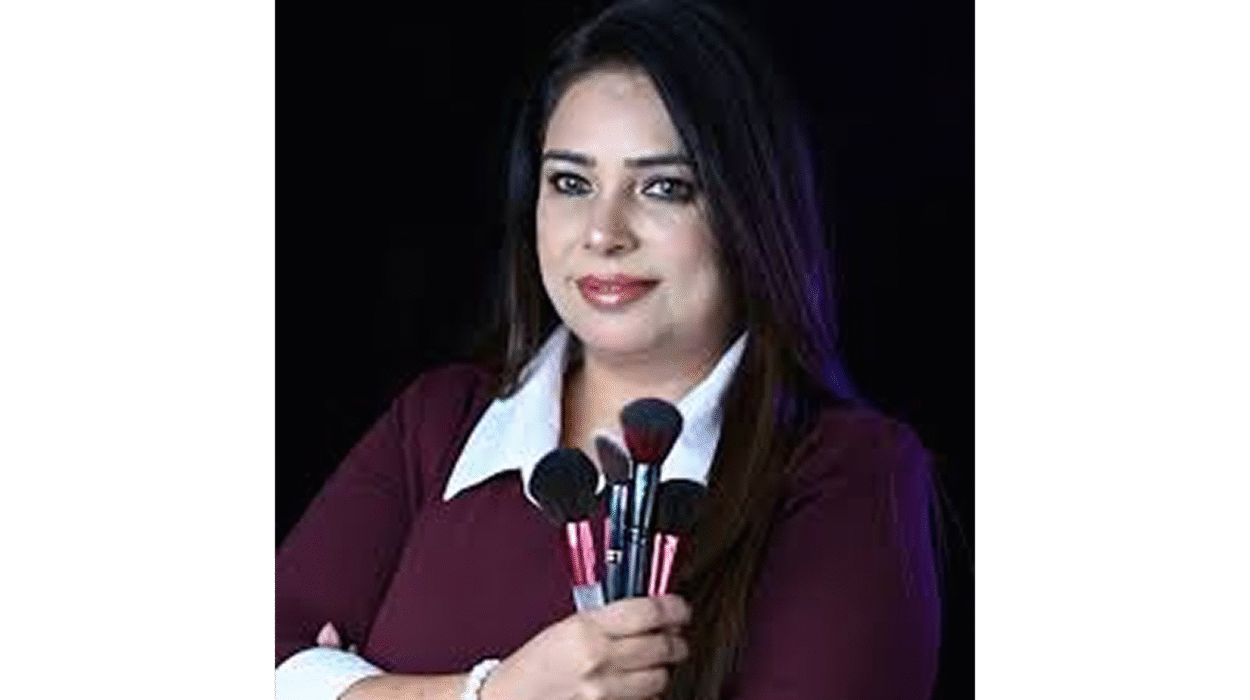 Mona Sharrmaa