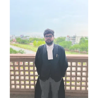 प्रकर्ष पांडेय